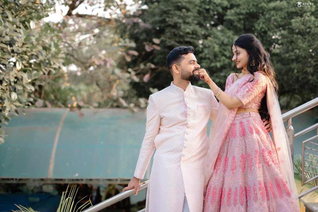 Wedding photographers of Bhubaneswar clicked the picture of engagement couple while they look at each other